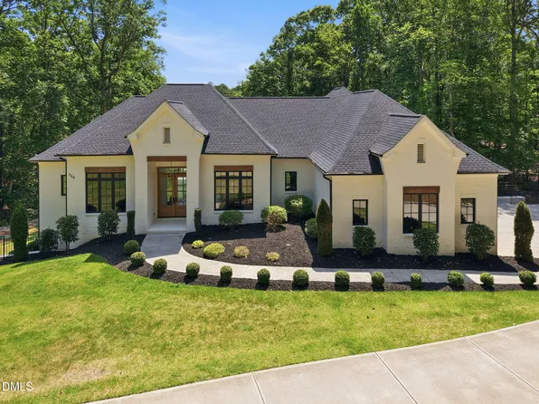 360 Democracy Pl, Apex, NC 27523