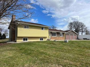 W4051 Artesian Rd, Fond Du Lac, WI 54937