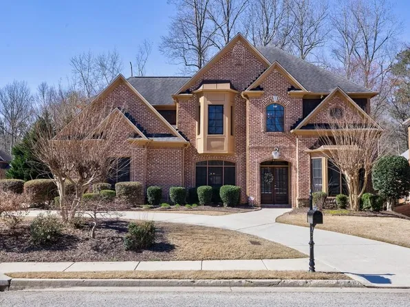1540 Turtle Pond Dr, Hoschton, GA 30548