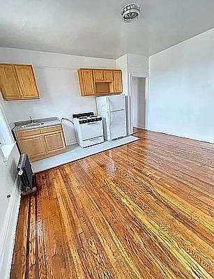 4th image of 90-50 179th Pl #D4