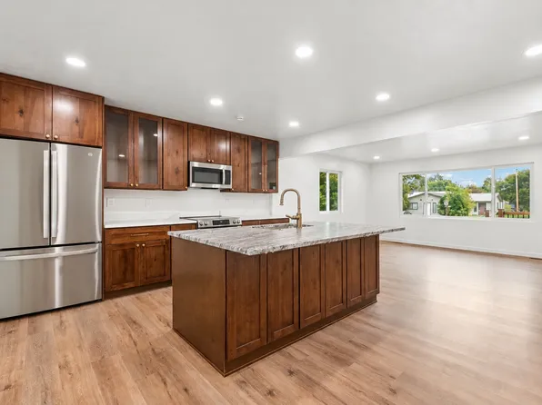 730 10th Ave W, Kalispell, MT 59901