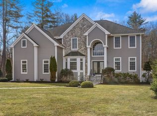 20 Lakewoods Dr, Merrimac, MA 01860