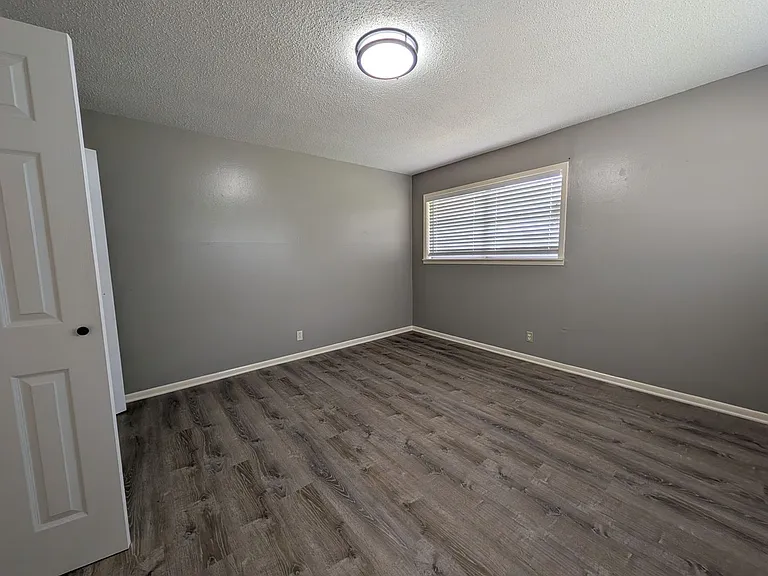 3001 Jefferson Ave — Photo 3