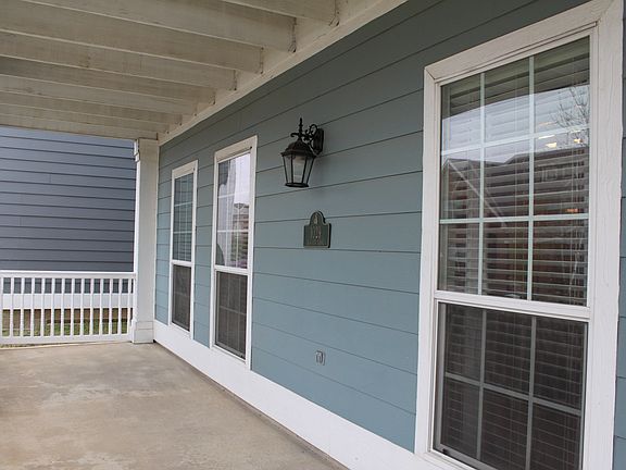 2nd image of 1029 Hayden Ln