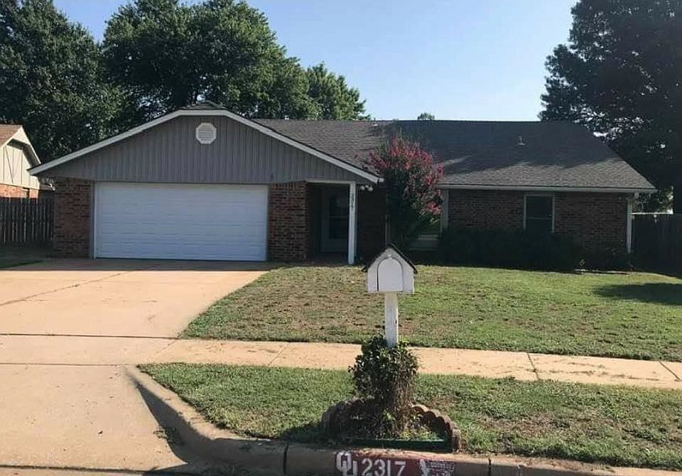 1st image of 2317 Glenmore Pl