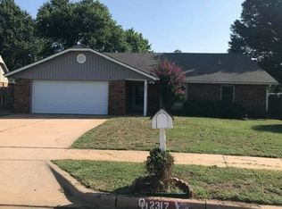 2317 Glenmore Pl, Ponca City, OK 74601