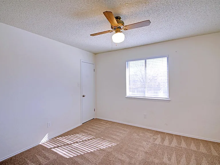 8800 Peppergrass Cv — Photo 20