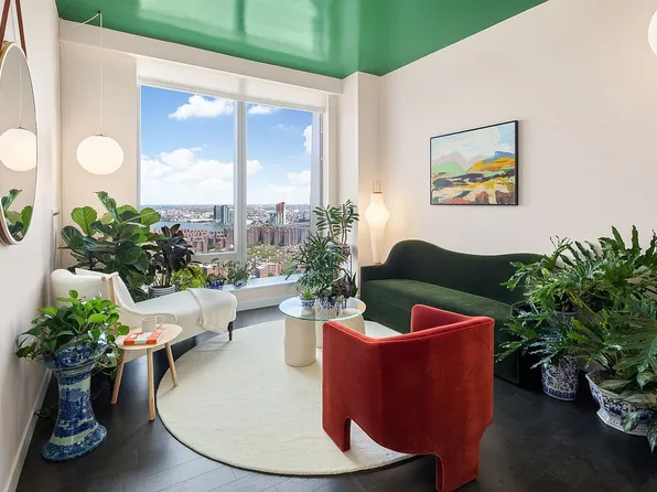 252 South St Unit 64E, New York, NY 10002