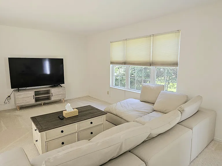 3838 S Claybridge Dr — Photo 3