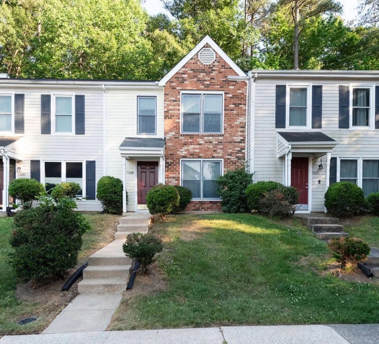 2 bed, 1.5 bath, 988 sqft, $1,650 — Photo 1
