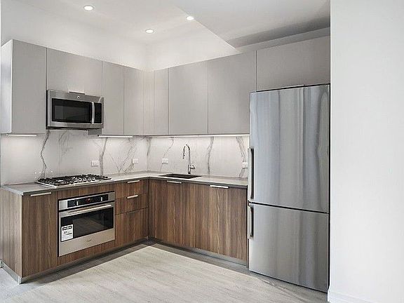 3rd image of 7 Dutch St #16E