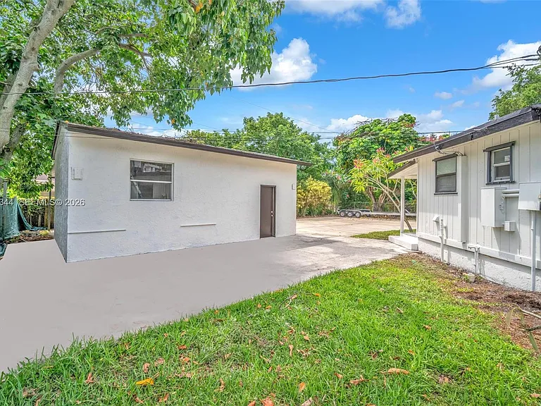 5096 SW 28th Ter — Photo 42