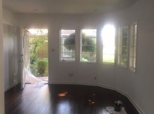 10907 Moorpark St, Toluca Lake, CA 91602