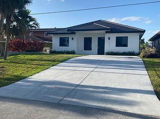 12011 SW 7th St, Miami, FL 33184