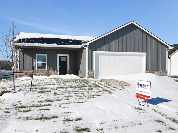 3043 E Highridge Ct, Wichita, KS 67219