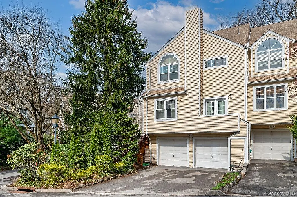 75 W Hartsdale Avenue #8 photo 1