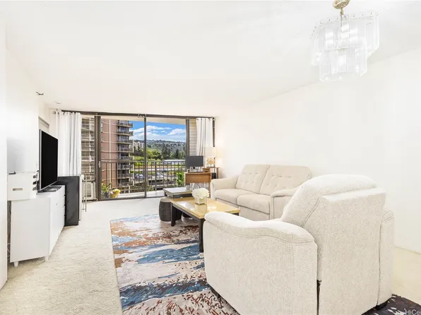98-487 Koauka Loop APT B605, Aiea, HI 96701