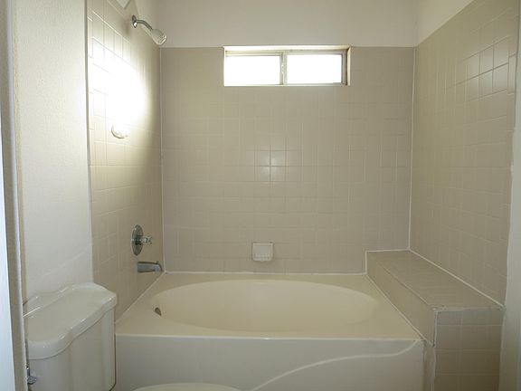 3rd image of 12205 Chato Villa Dr
