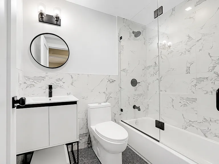 586 Quincy St #HOME — Photo 36