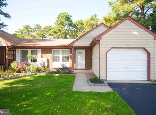 6 Greenwood Ln, Manchester Township, NJ 08759