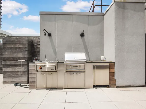 100 Norfolk Street image 25 of 27