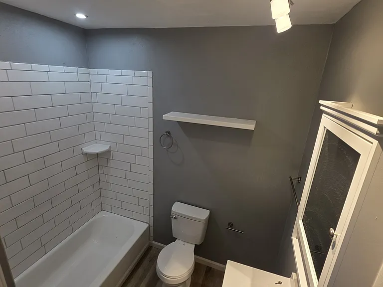 1401 Monroe St #B — Photo 6