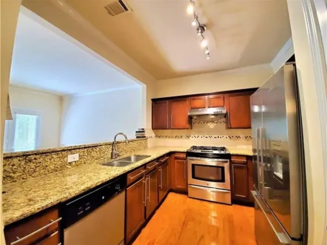 1689 Southgate Mill Dr NW — Photo 4