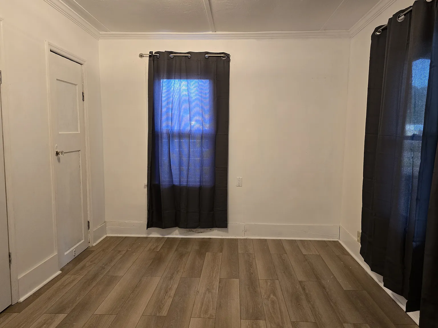 3 bed, 1.5 bath, 800 sqft, $1,800 — Photo 4