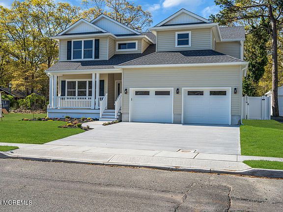 4th image of 318 E Cape May Avenue