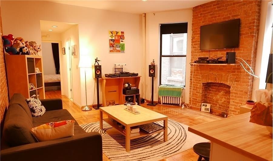 1st image of 159 W 80th St APT 4D