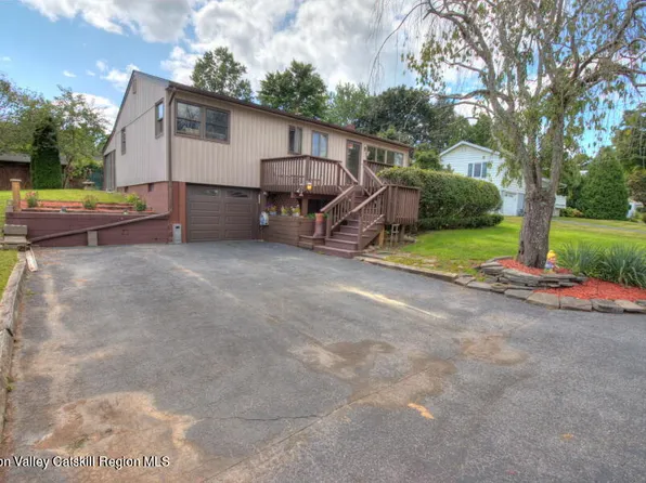 13 Corwin Place, Lake Katrine, NY 12449