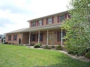 466 Terrilynn Dr, Chambersburg, PA 17202