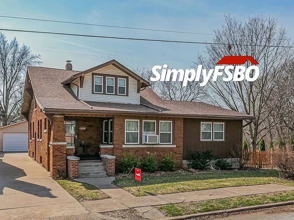 2434 16th Ave, Moline, IL 61265