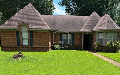 7089 Cobblestone Dr Photo 1