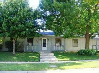 405 Cordoba Ave, Cedar Falls, IA 50613