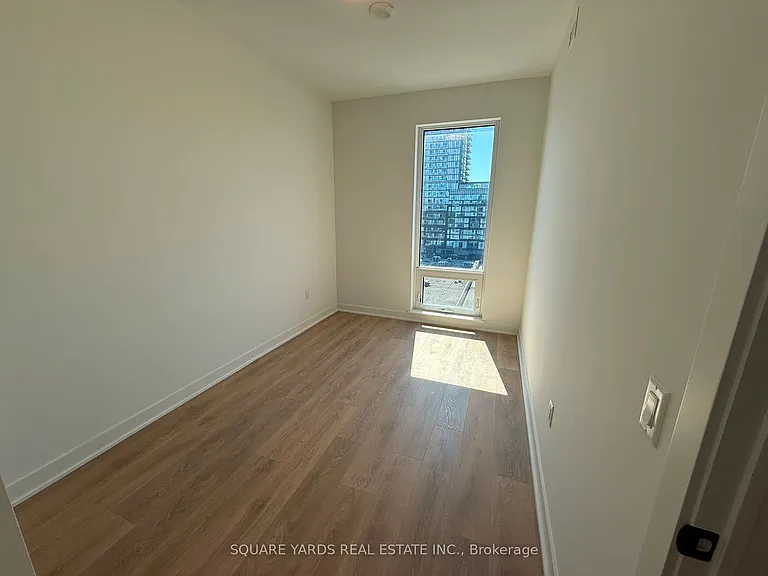 1185 Dupont St #612 — Photo 2