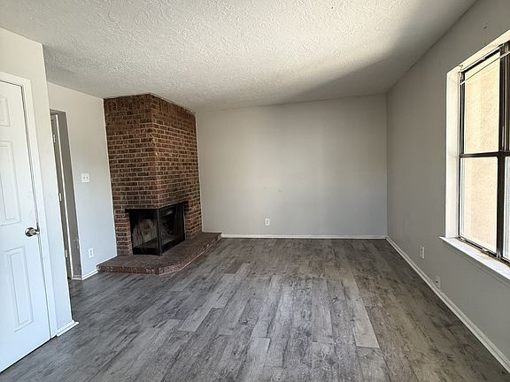 3rd image of 300 Whispering Sands Ct SE #A