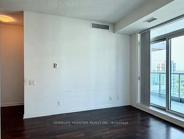 17 Anndale Dr #Penthouse 201 — Photo 6