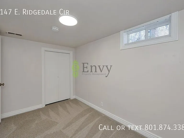 1147 E Ridgedale Cir — Photo 12