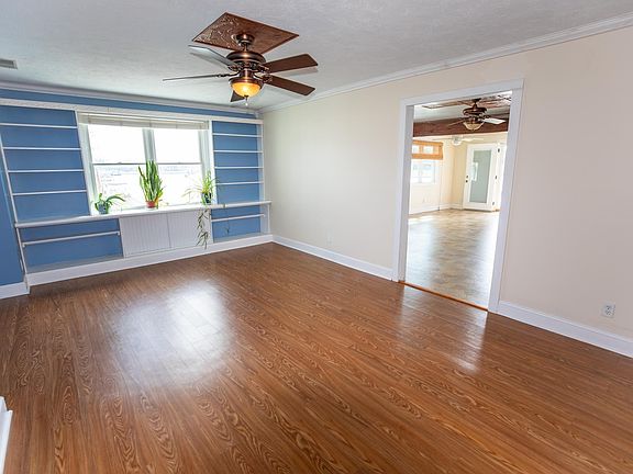 4th image of 2109 Ball Ct