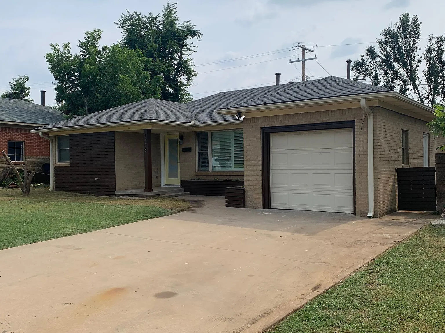 3 bed, 1290 sqft, $1,595 — Photo 1