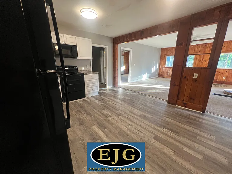 11 Ashuelot Main St #5 — Photo 4