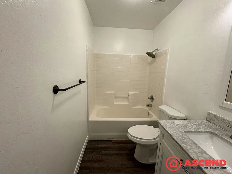 302 Tanner Michael Dr — Photo 11