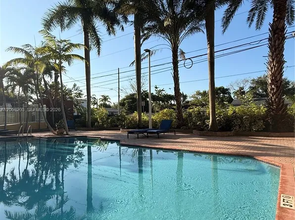 3500 Coral Way APT 1011, Miami, FL 33145