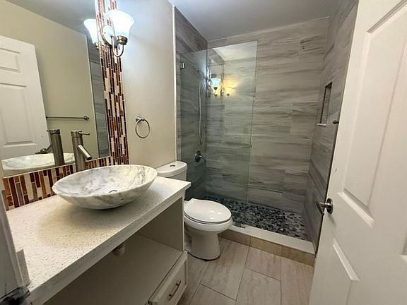 5th image of 6241 Country Fair Cir