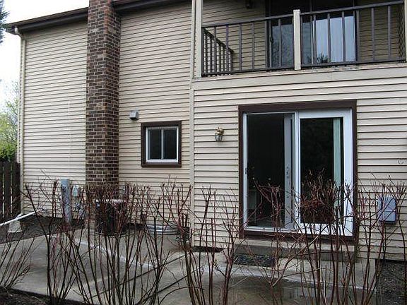 4th image of 1331 S Dove Ct