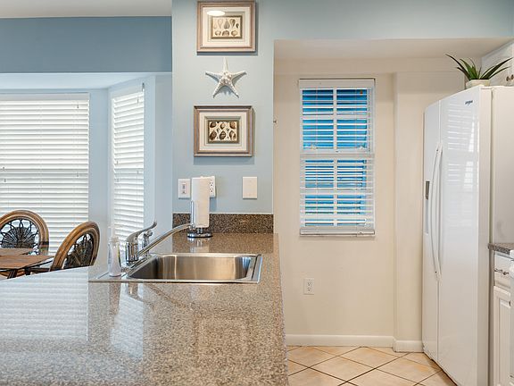 4th image of 500 Burton Dr #4416