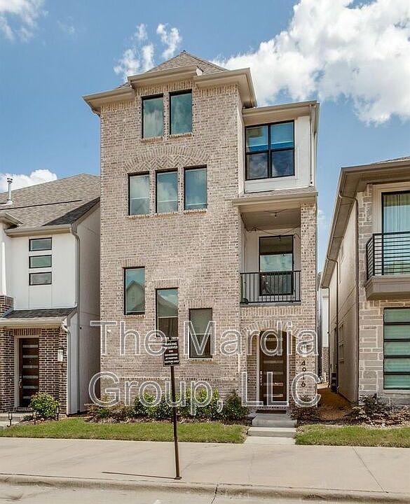 1st image of 4916 Broadway Dr