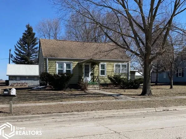 621 N Main St, Kanawha, IA 50447