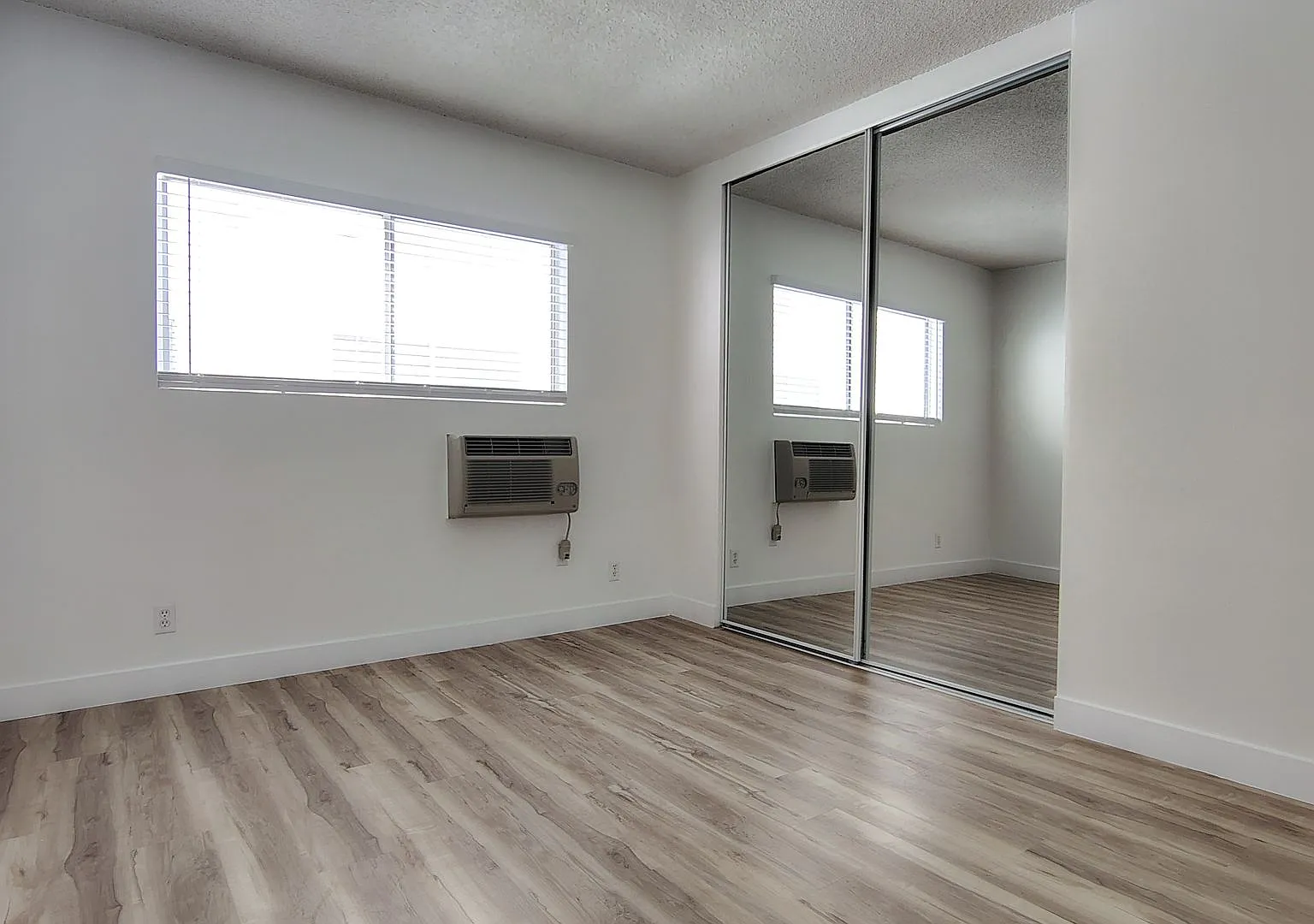 12545 Pacific Ave — Photo 4